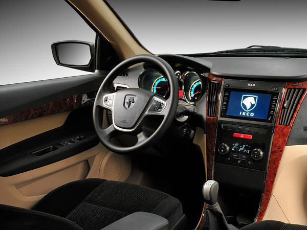 مقایسه دنا پلاس و 207 صندوق دار، رقابتی نزدیک بین دو هم خانواده!