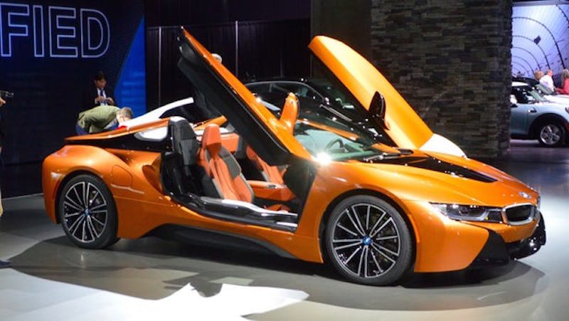 با بی‌ام‌و i8 رودستر آشنا شوید! (ویدئوی اختصاصی)