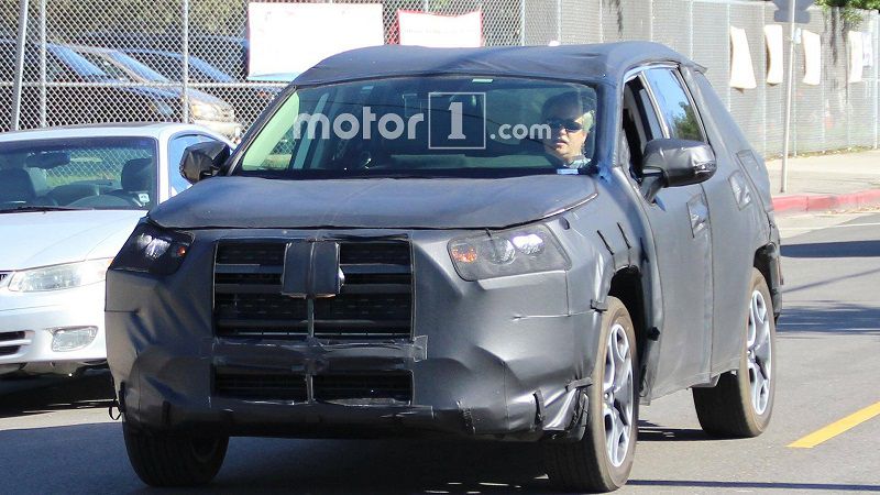 تصاویر جاسوسی نسل جدید تویوتا RAV4 منتشر شد