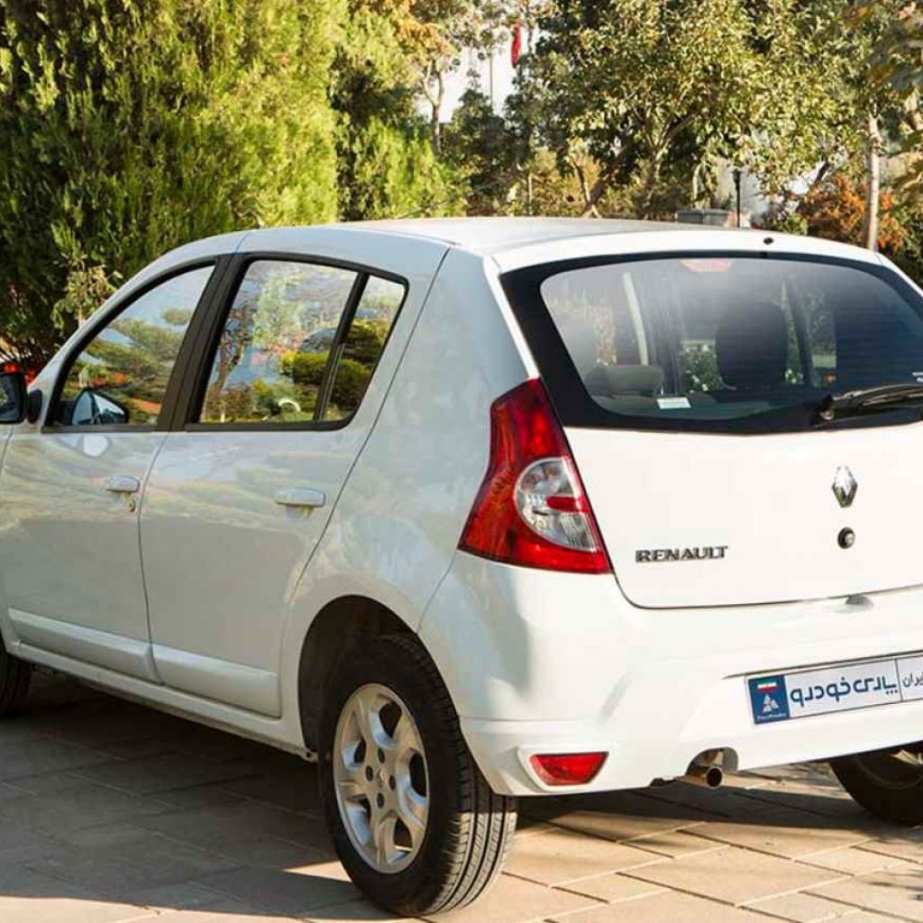 ساندرو پارس خودرو