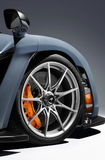 مک لارن و خودروی سبک وزن سنا؛ 5 نکته درمورد این خوش چهره تازه وارد!