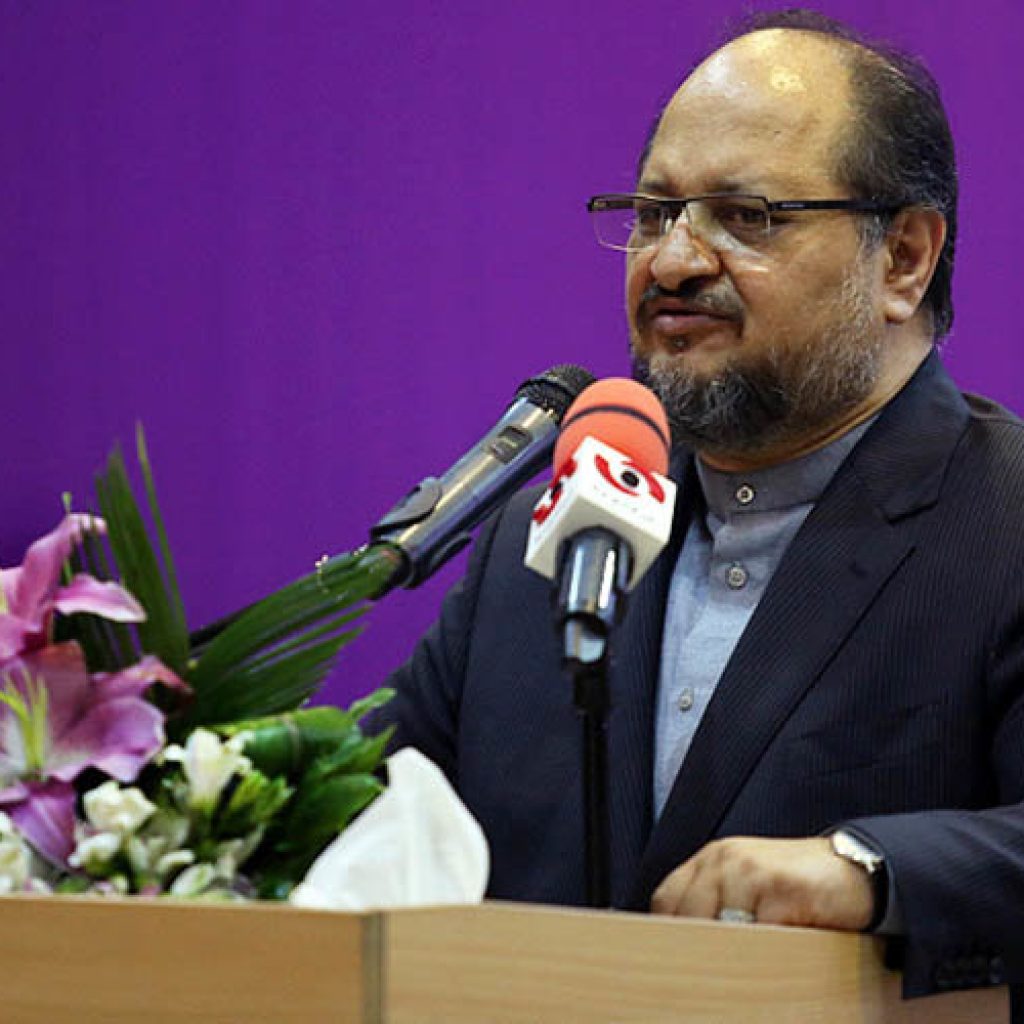 وزیر صنعت و خودروسازان