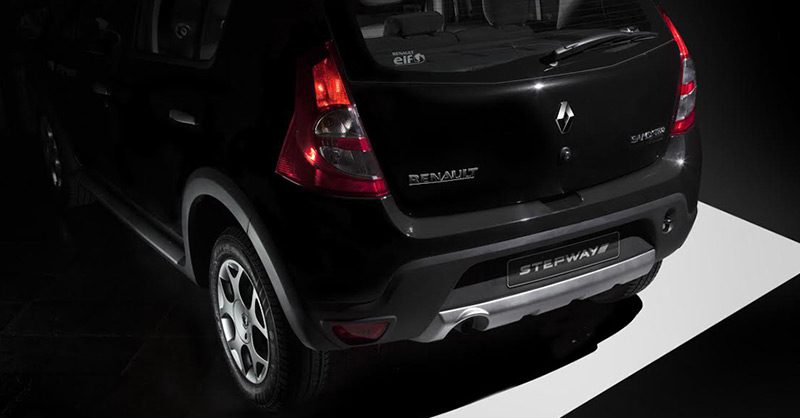 نبرد رنو استپ‌وی شوالیه فرانسوی در برابر برلیانس کراس C3 خوش قیافه چینی