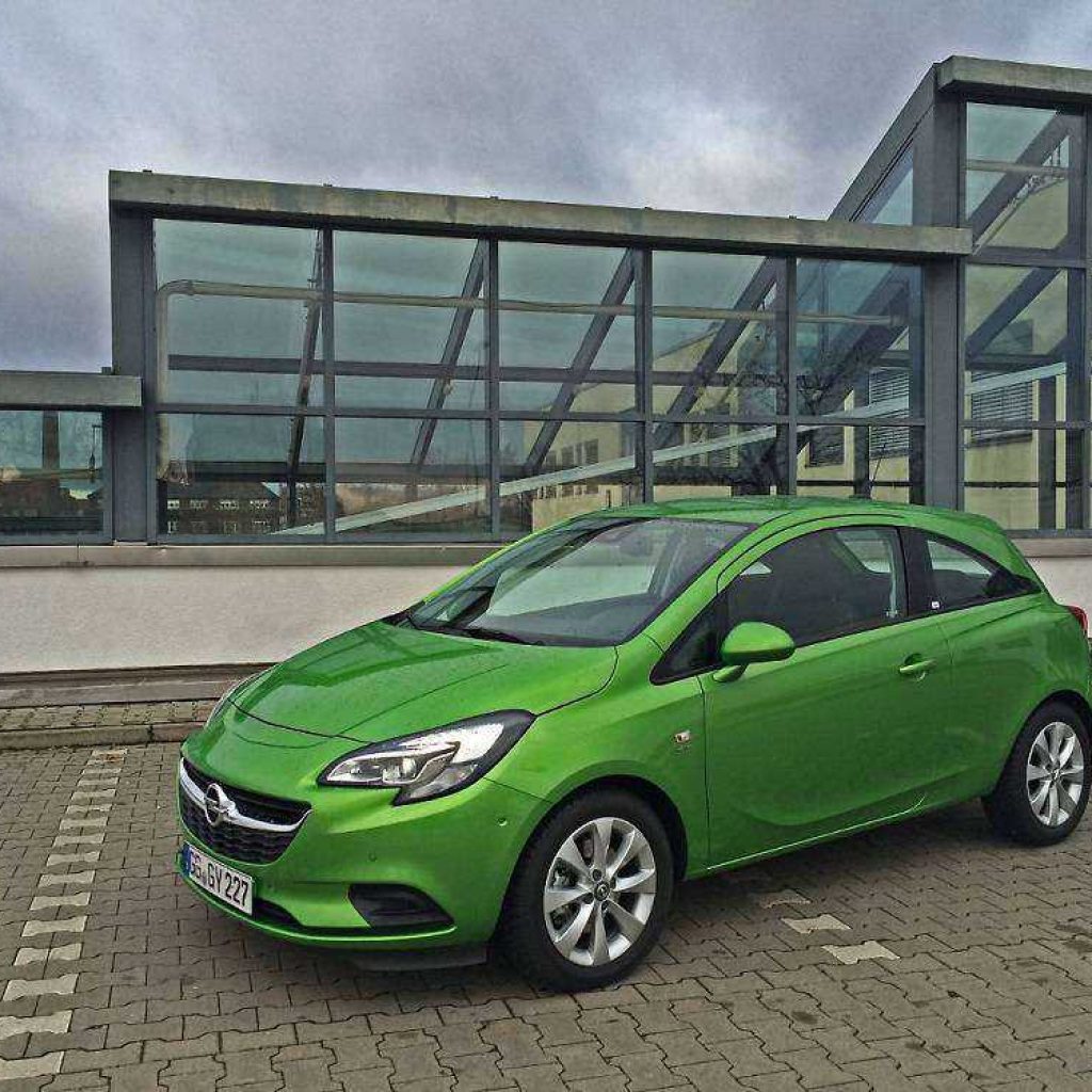 نسخه برقی اوپل کورسا