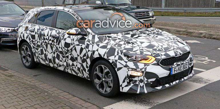 انتشار تصاویر جاسوسی از نسخه 2018 کیا سراتو هاچ‌بک