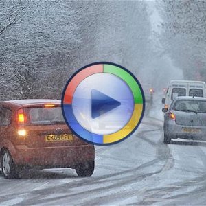 نکاتی درباره کم فرمانی و بیش فرمانی خودرو در جاده‌های برفی (ویدیوی اختصاصی)