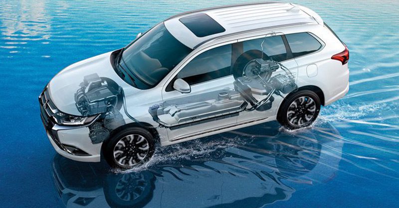 اوتلندر PHEV هایبرید، گل سرسبد محصولات پاک میتسوبیشی در بازار فروش