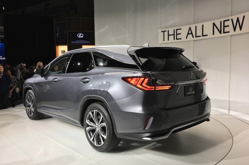 بررسی کراس‌اوور لکسوس RX مدل ۲۰۱۸ (ویدئوی اختصاصی)