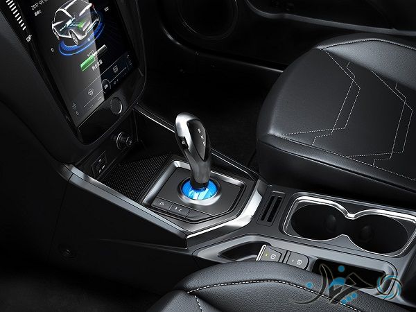 جک J5 برقی معرفی شد؛ پیمایش 500 کیلومتر با تکنولوژی آلمان!