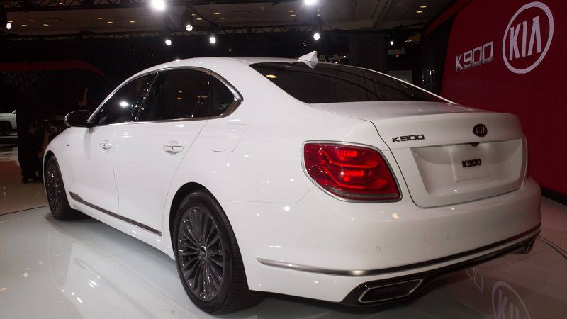 نسخه 2019 کیا K900 در نمایشگاه خودرو نیویورک در معرض دید عموم قرار گرفت