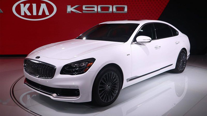 نسخه 2019 کیا K900 در نمایشگاه خودرو نیویورک در معرض دید عموم قرار گرفت
