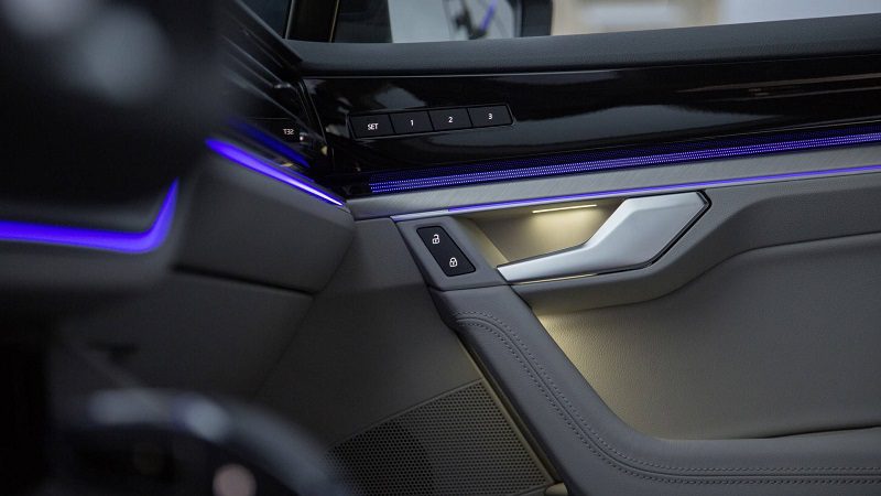 اولین تصاویر رسمی از طراحی کابین نسخه 2019 فولکس واگن توارگ منتشر شد