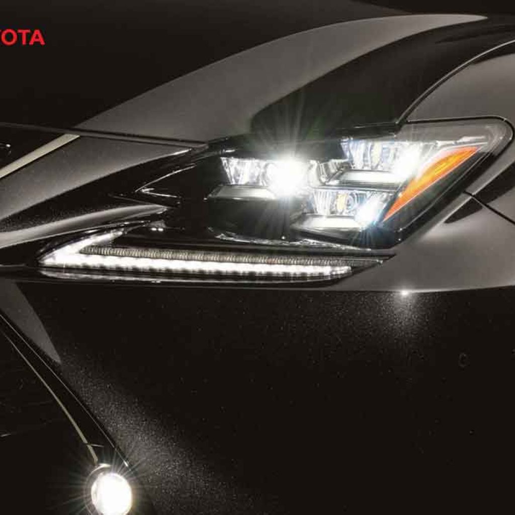 حضور نسخه ویژه و خاص لکسوس RC در ژنو!