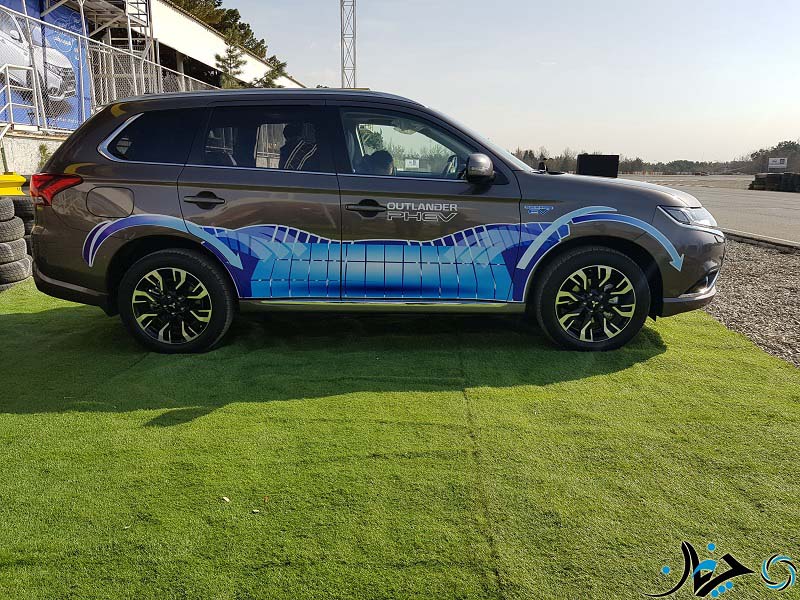 5 دلیل برای آنکه میتسوبیشی اوتلندر PHEV بخریم!