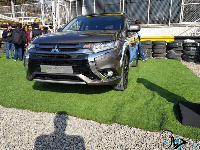 گزارش اختصاصی چرخان از تست درایو میتسوبیشی اوتلندر PHEV