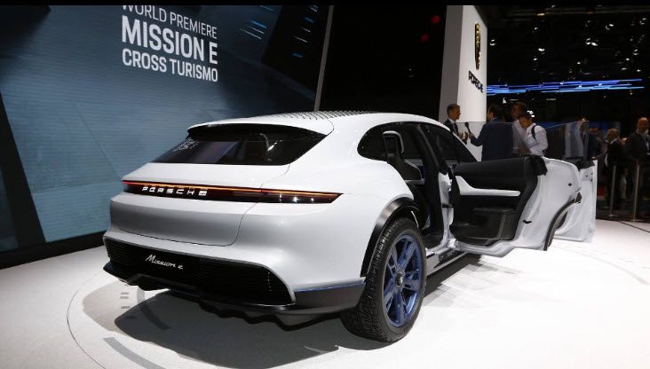 طرح مفهومی پورشه کراس توریسمو در نمایشگاه ژنو 2018