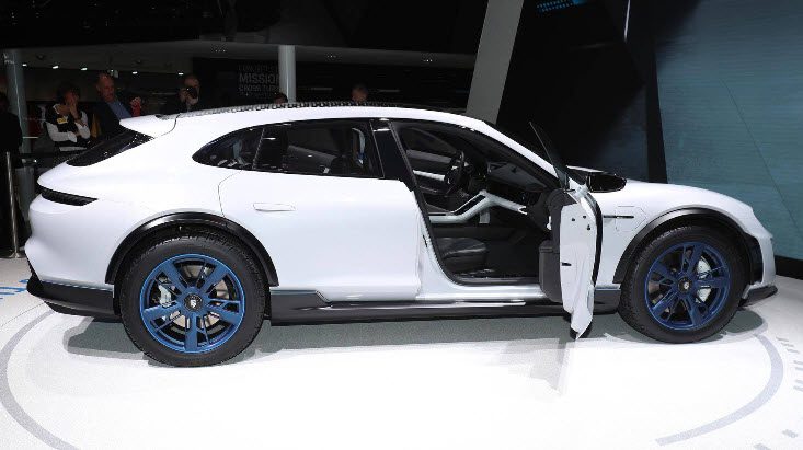 طرح مفهومی پورشه کراس توریسمو در نمایشگاه ژنو 2018