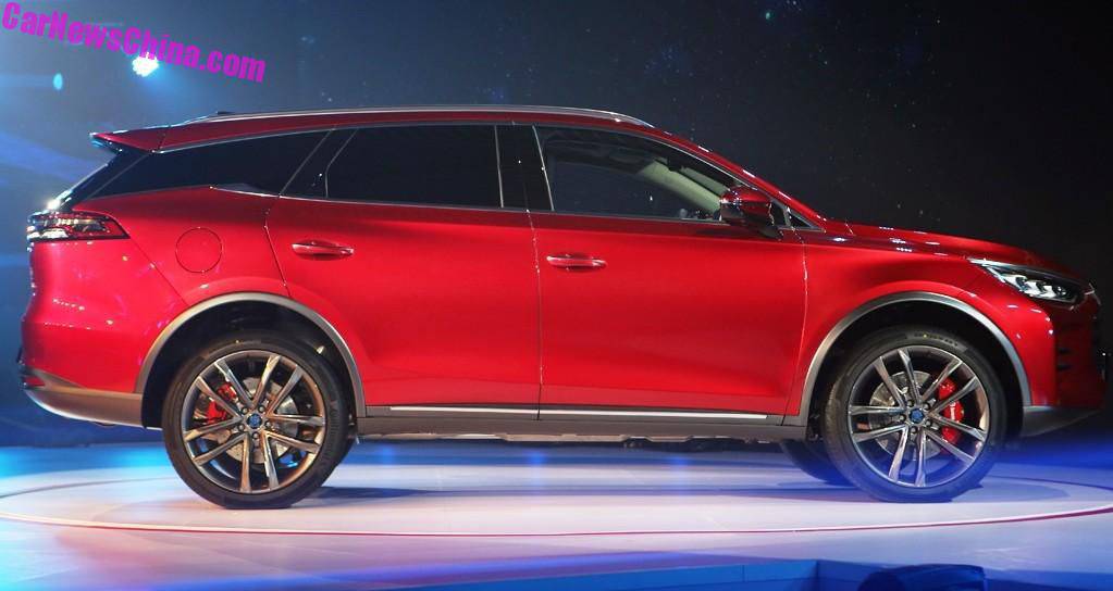 معرفی بی‌وای‌دی Tang در نمایشگاه خودرو پکن؛ شاسی بلندی با شتاب 4.5 ثانیه‌ای!