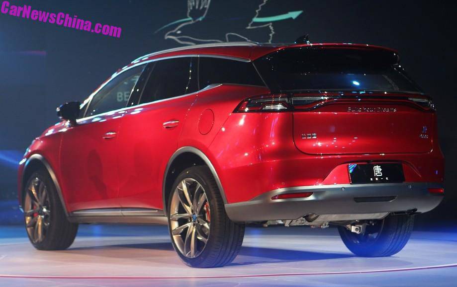 معرفی بی‌وای‌دی Tang در نمایشگاه خودرو پکن؛ شاسی بلندی با شتاب 4.5 ثانیه‌ای!