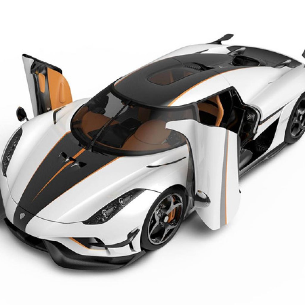 کوئینگزگ با دو محصول جدید به ژنو آمد