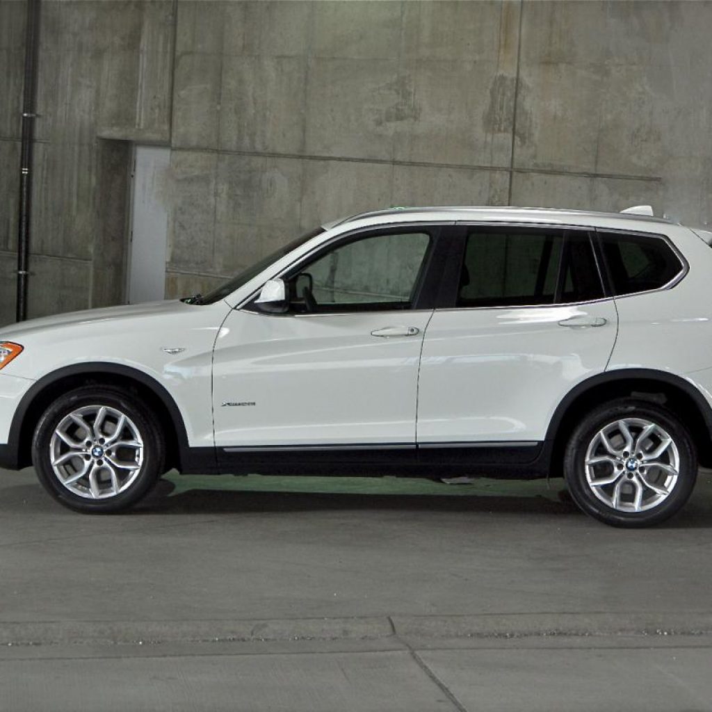 BMW X3 28I