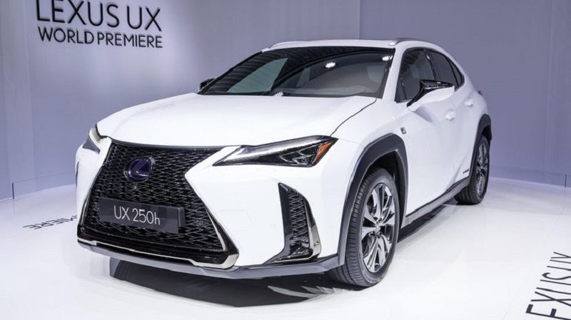 ۱۰ نکته جالب درباره لکسوس UX 250h مدل ۲۰۱۹ (ویدئوی اختصاصی)