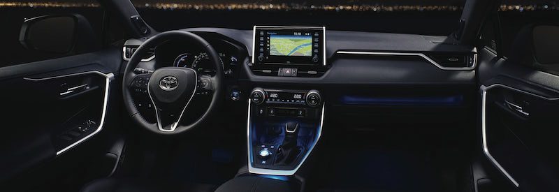 بررسی شاسی‌بلند تویوتا RAV4 مدل ۲۰۱۹ (ویدئوی اختصاصی)