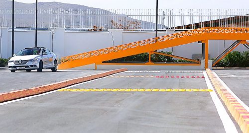 تست درایو رنو