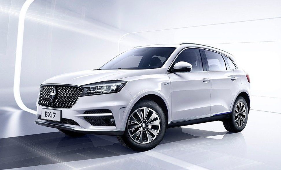 بورگوارد BX6 و BXi7 بهصورت رسمی معرفی شدند بورگوارد BX6