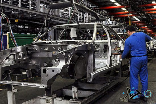 آغاز مجدد تحریم‌های بین المللی، چه تاثیری بر روی ساخت و واردات خودروها به کشور خواهد داشت؟