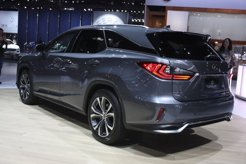 بررسی شاسی‌بلند لکسوس RX L مدل ۲۰۱۸ (ویدئوی اختصاصی)