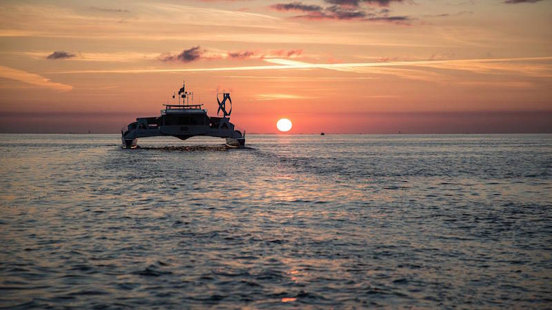 تور گردشگری دور دنیا تویوتا با کشتی سوخت هیدروژنی!