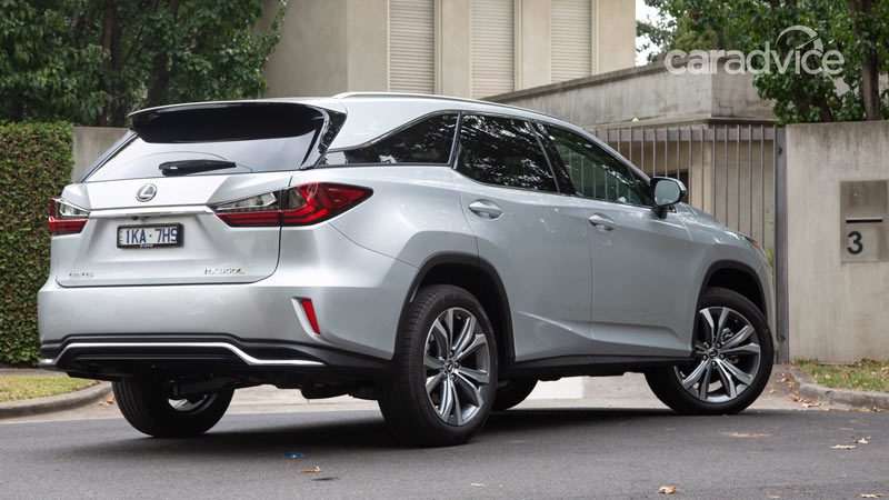 سواری کوتاه با یک ‌شاسی‌بلند لاکچری؛ لکسوس RX350L!