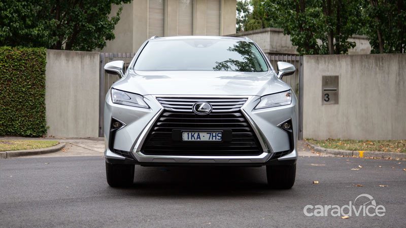 سواری کوتاه با یک ‌شاسی‌بلند لاکچری؛ لکسوس RX350L!