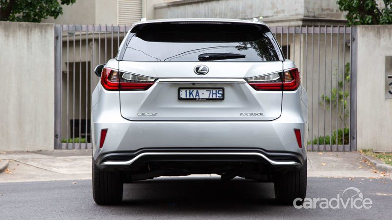 سواری کوتاه با یک ‌شاسی‌بلند لاکچری؛ لکسوس RX350L!