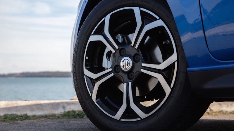 نگاهی کوتاه به ام‌جی ۳ مدل ۲۰۱۹