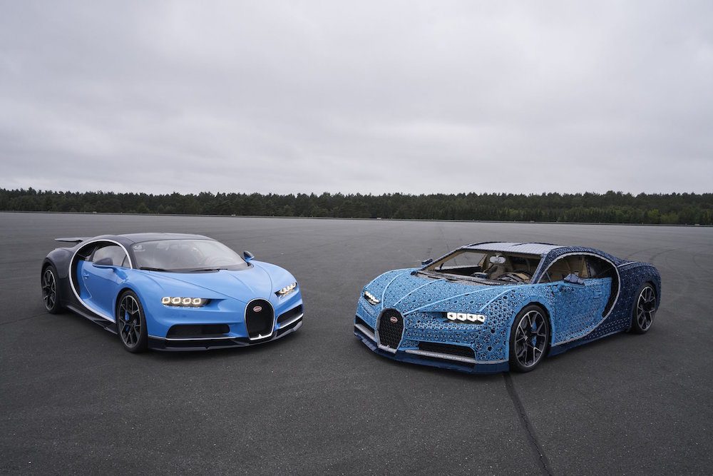 لگوی بوگاتی شیرون در ابعاد واقعی ساخته شد