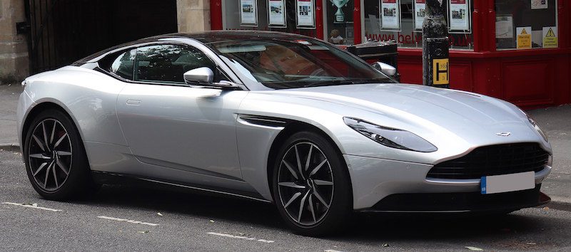 درگ ریس بین دو خودروی استون مارتین DB11 و ونتیج GT8 (ویدئوی اختصاصی)