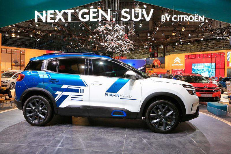 رونمایی کانسپت هیبریدی سیتروئن C5 در نمایشگاه خودرو پاریس