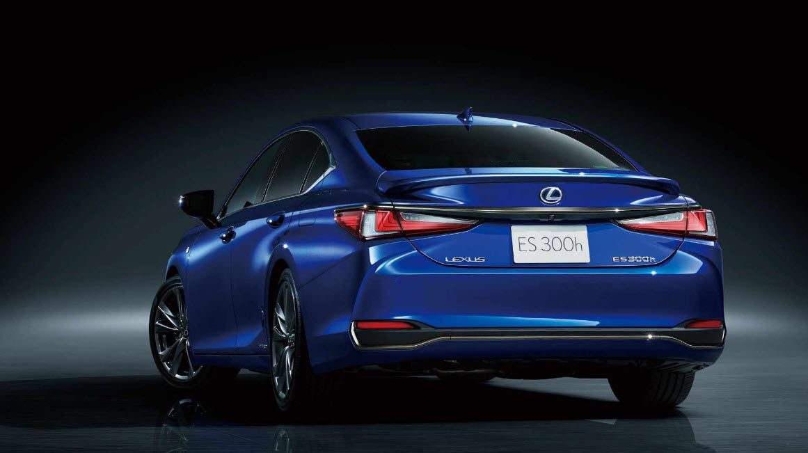 لکسوس ES 2019؛ اولین خودروی جهان با آینه های دیجیتال!