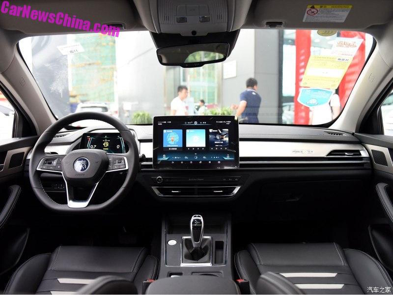 سدان BYD Qin Pro برای بازار چین رونمایی شد