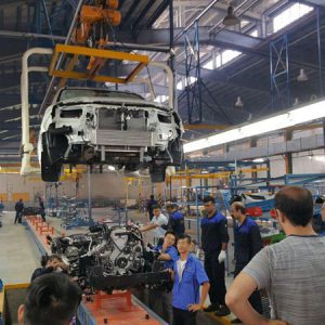 ۱۰ دلیل مهم برای خصوصی‌ سازی صنعت خودرو در ایران | جهش در صادرات، اشتغال و فناوری