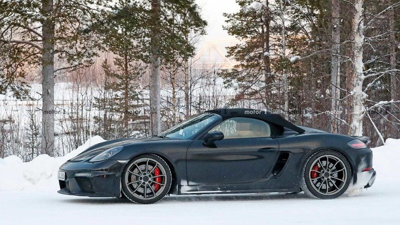 انتشار تصاویر جاسوسی پورشه 718 باکستر اسپایدر در هوای برفی زمستان