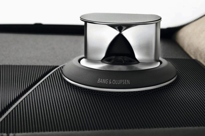 بهترین سیستم‌های صوتی کارخانه‌ای بر روی خودروها