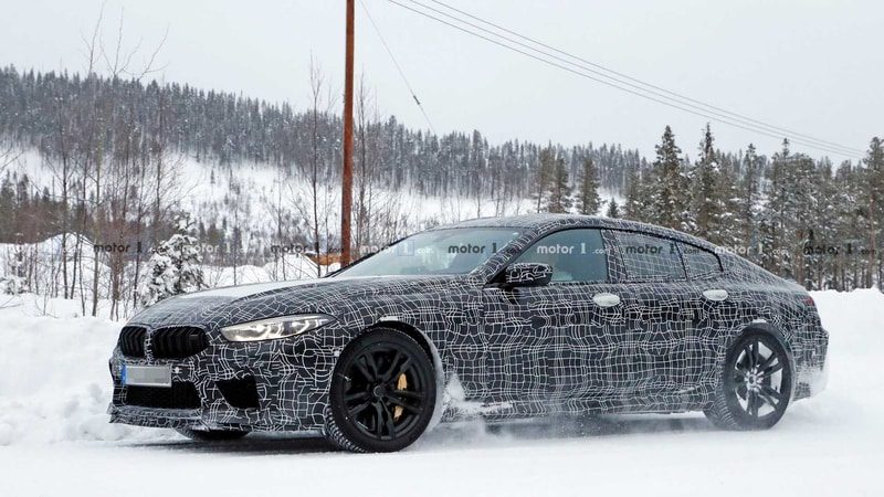 انتشار تصاویر جاسوسی کوپه بی‌ام‌و M8 در جاده برفی