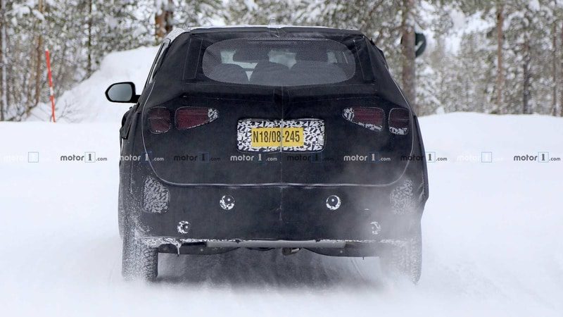 انتشار تصاویر جاسوسی کراس‌اوور کیا توسکر برای اولین بار