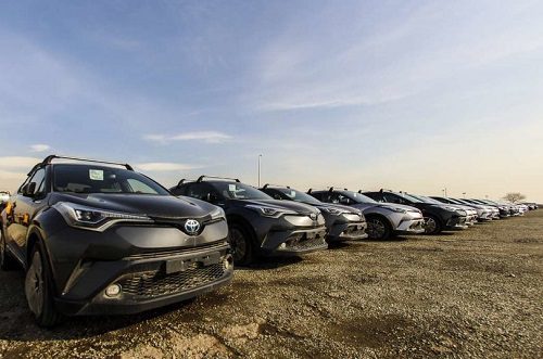 خودروهای خارجی لوکس در گمرک‌ها کماکان خاک می‌خورند +تصاویر