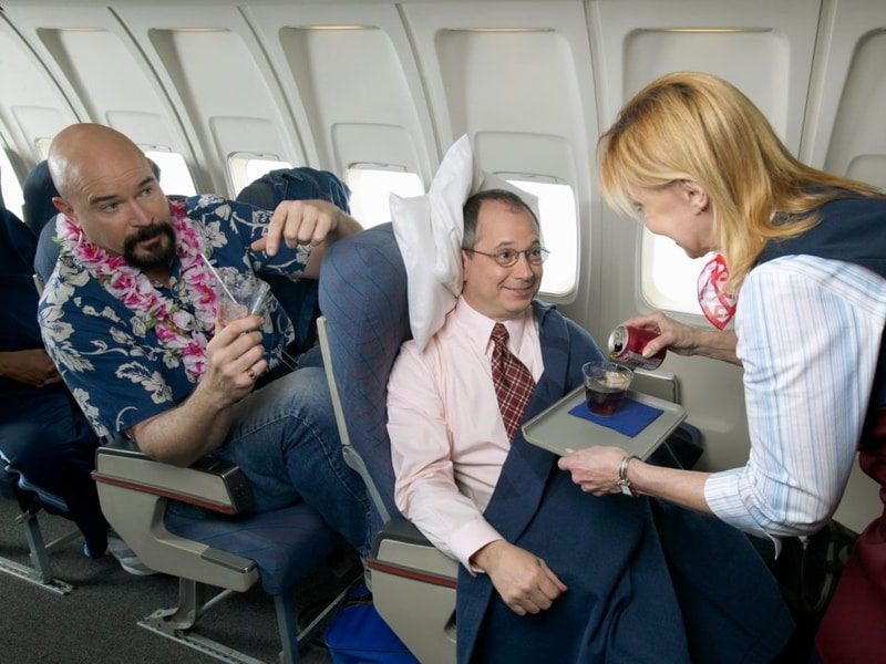 21 نکته که مهمانداران هواپیما خواستار توقف‌شان از سوی مسافران هستند