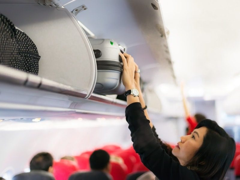 21 نکته که مهمانداران هواپیما خواستار توقف‌شان از سوی مسافران هستند