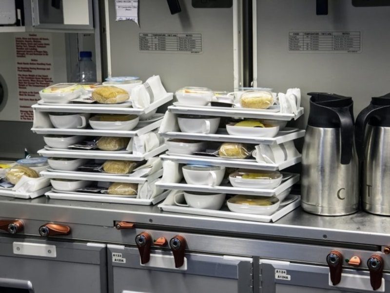 21 نکته که مهمانداران هواپیما خواستار توقف‌شان از سوی مسافران هستند